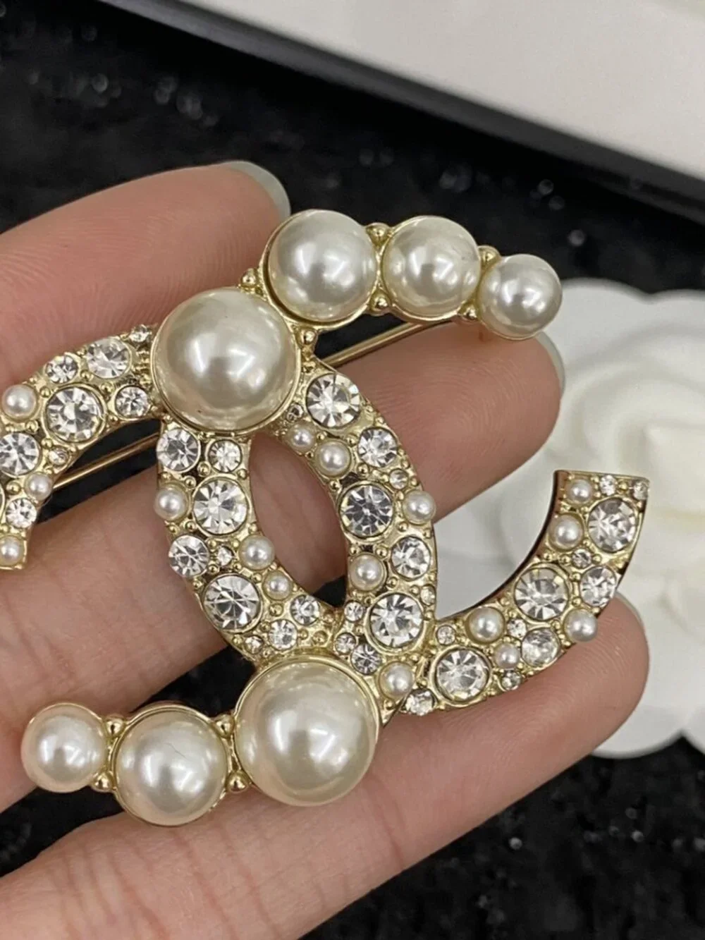 ✨ Chanel Gold Brooch